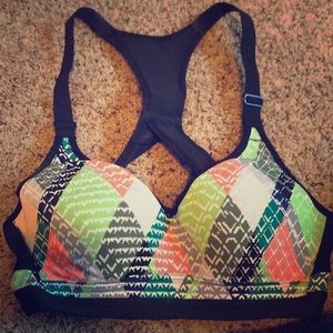 Victoria’s Secret sports bra size 32B